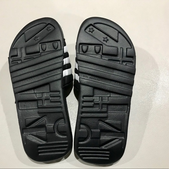 Adidas Adissage K sandals Size 4 - Picture 5 of 8